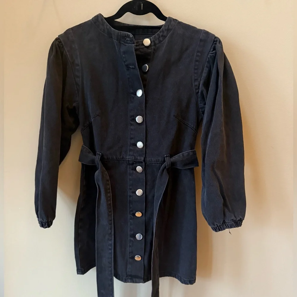 Boohoo Washed Black Denim Dress - Picture 4 of 6